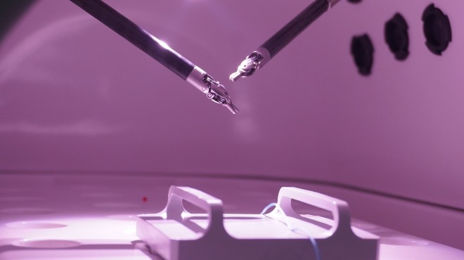 Plataforma robótica transforma cirurgias na Santa Casa de Maceió